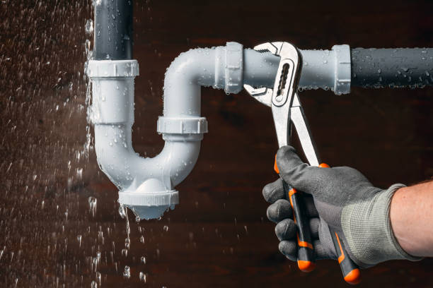 Professional Leak Detection technician working in Harlem, FL